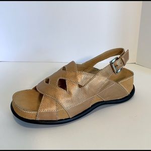 Bellini Chunky Gold Leather Sandal NEW